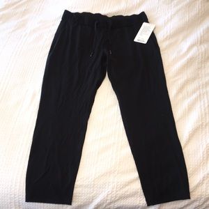 Lululemon On The Fly Pant